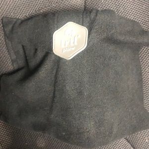 Trtl travel neck pillow - black - set of two